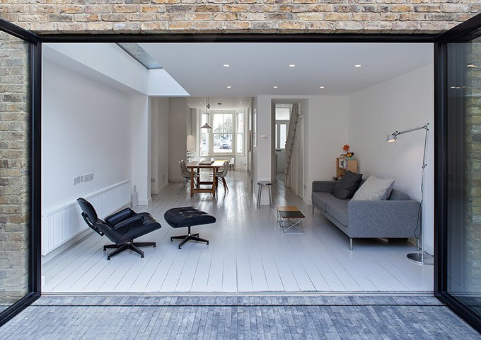 Contemporary living room 