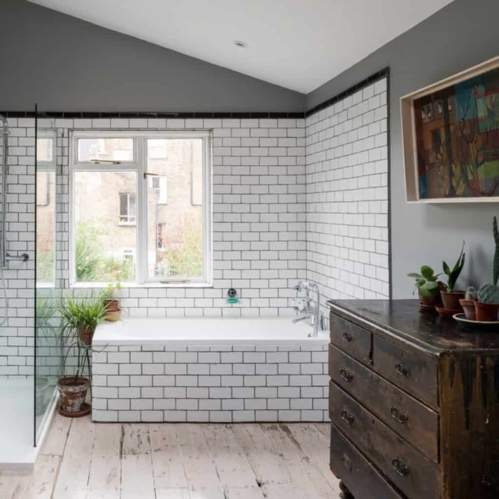 vintage scandi bathroom
